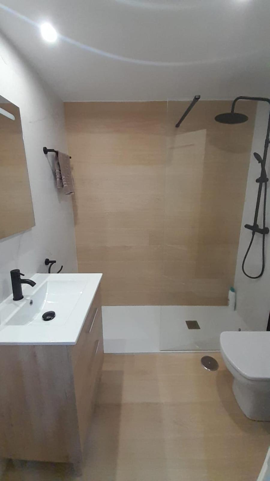Santander, Calle Isaac Peral 6 *